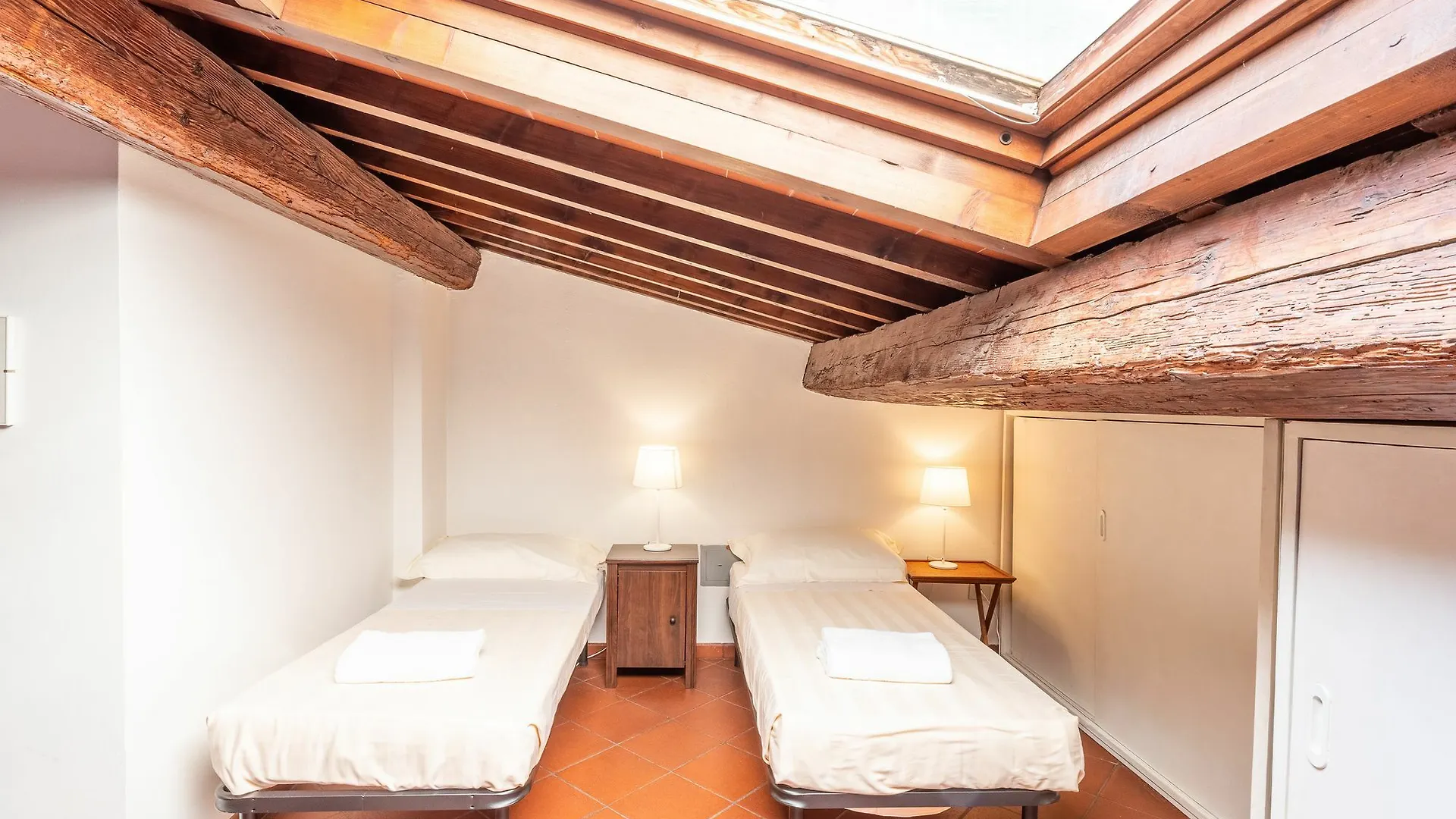Romeo Apartment Florence 0*,
