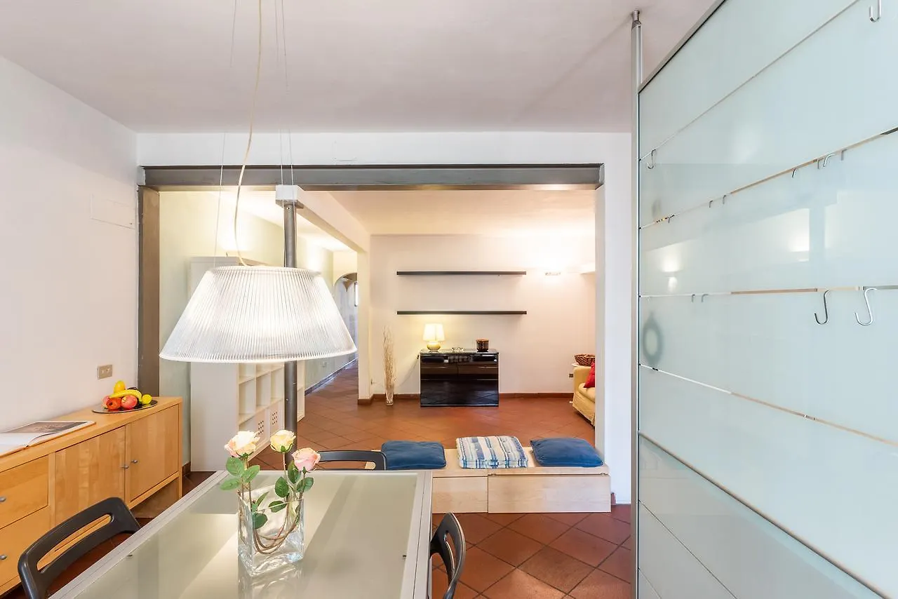 Romeo Apartment Florence Italy