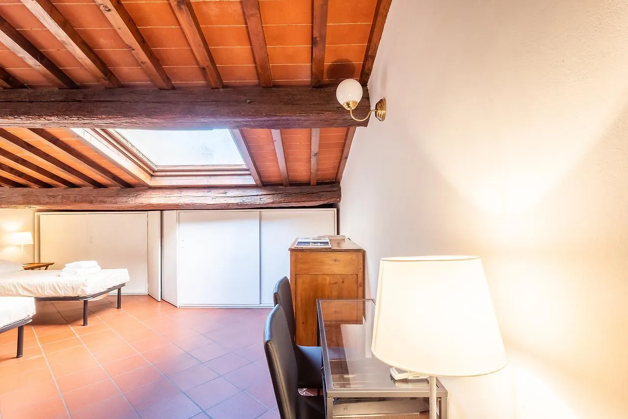 Romeo Apartment Florence Italy